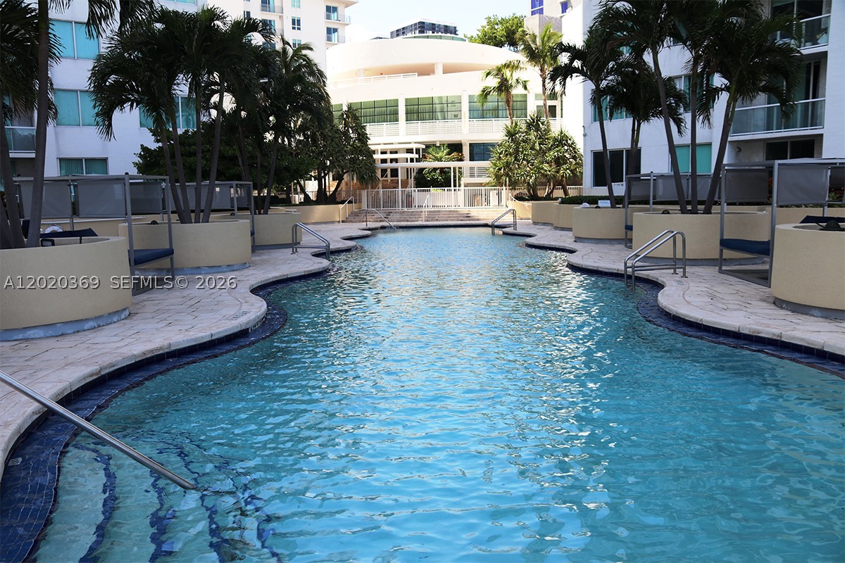 253 NE 2nd St #2003, Miami FL 33132
