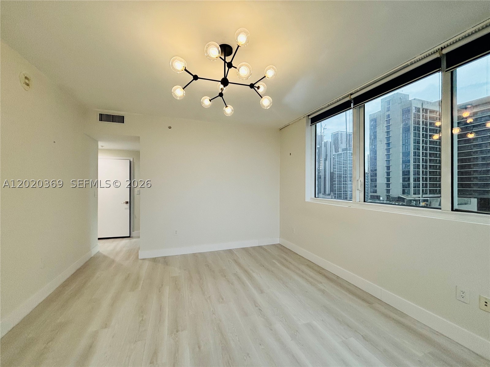 253 NE 2nd St #2003, Miami FL 33132