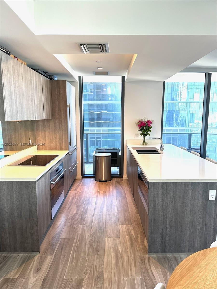 801 S Miami Ave #4305, Miami FL 33130