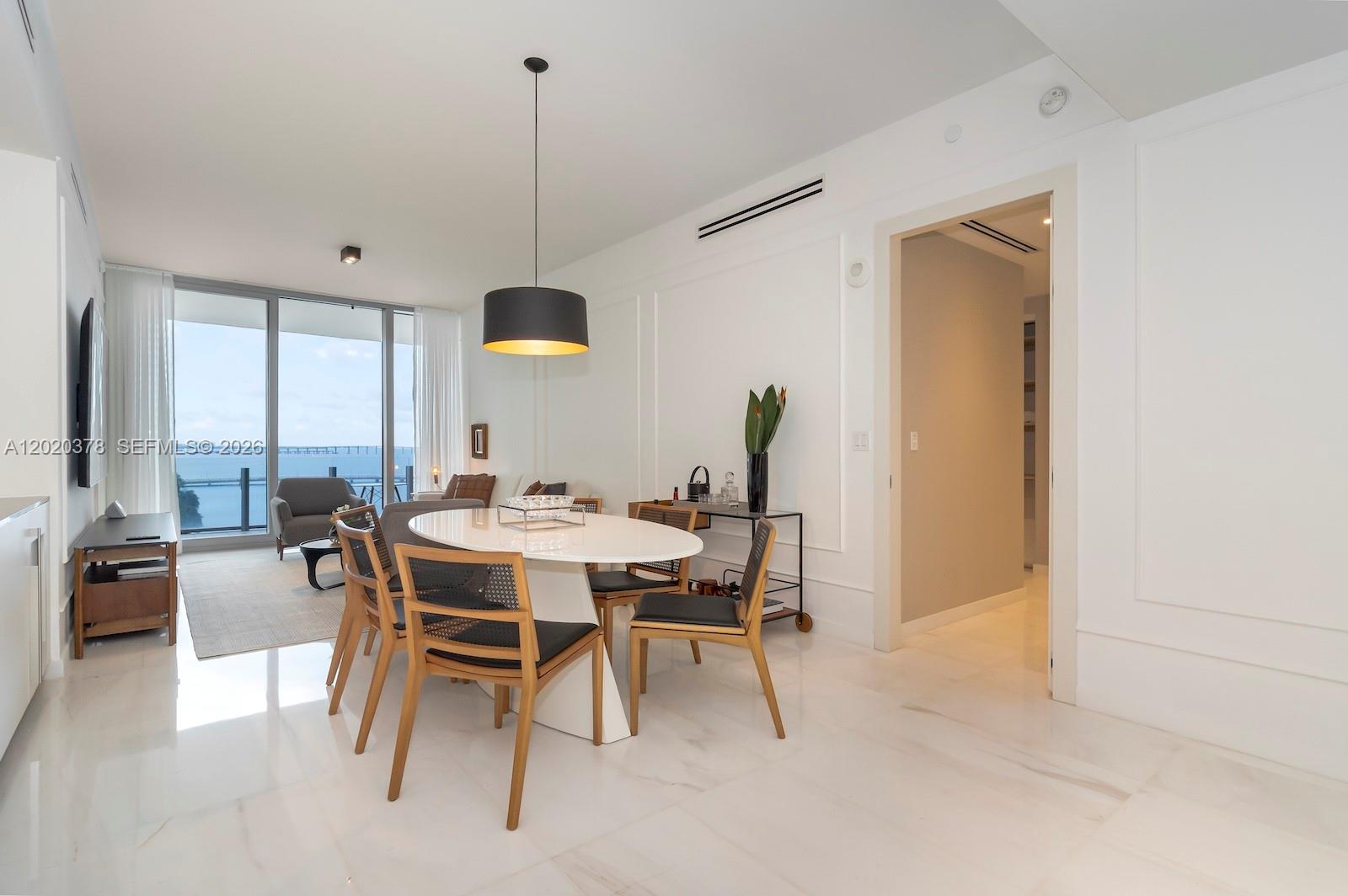 300 Biscayne Boulevard Way #802E, Miami FL 33131