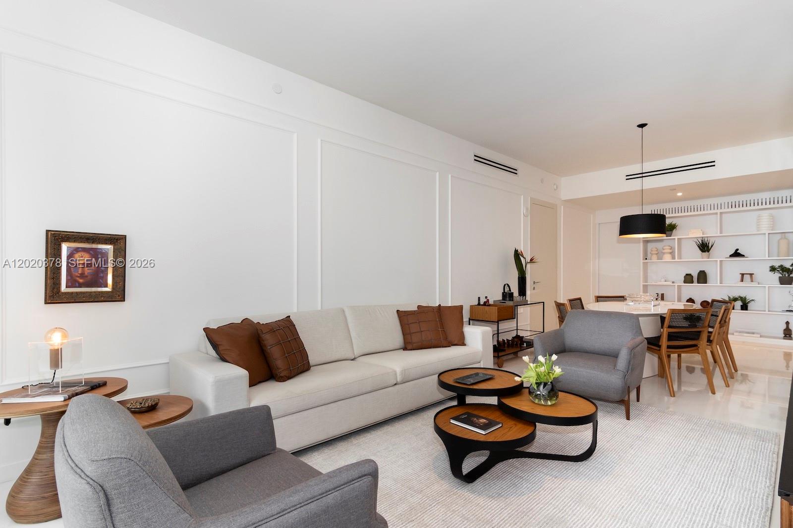 300 Biscayne Boulevard Way #802E, Miami FL 33131