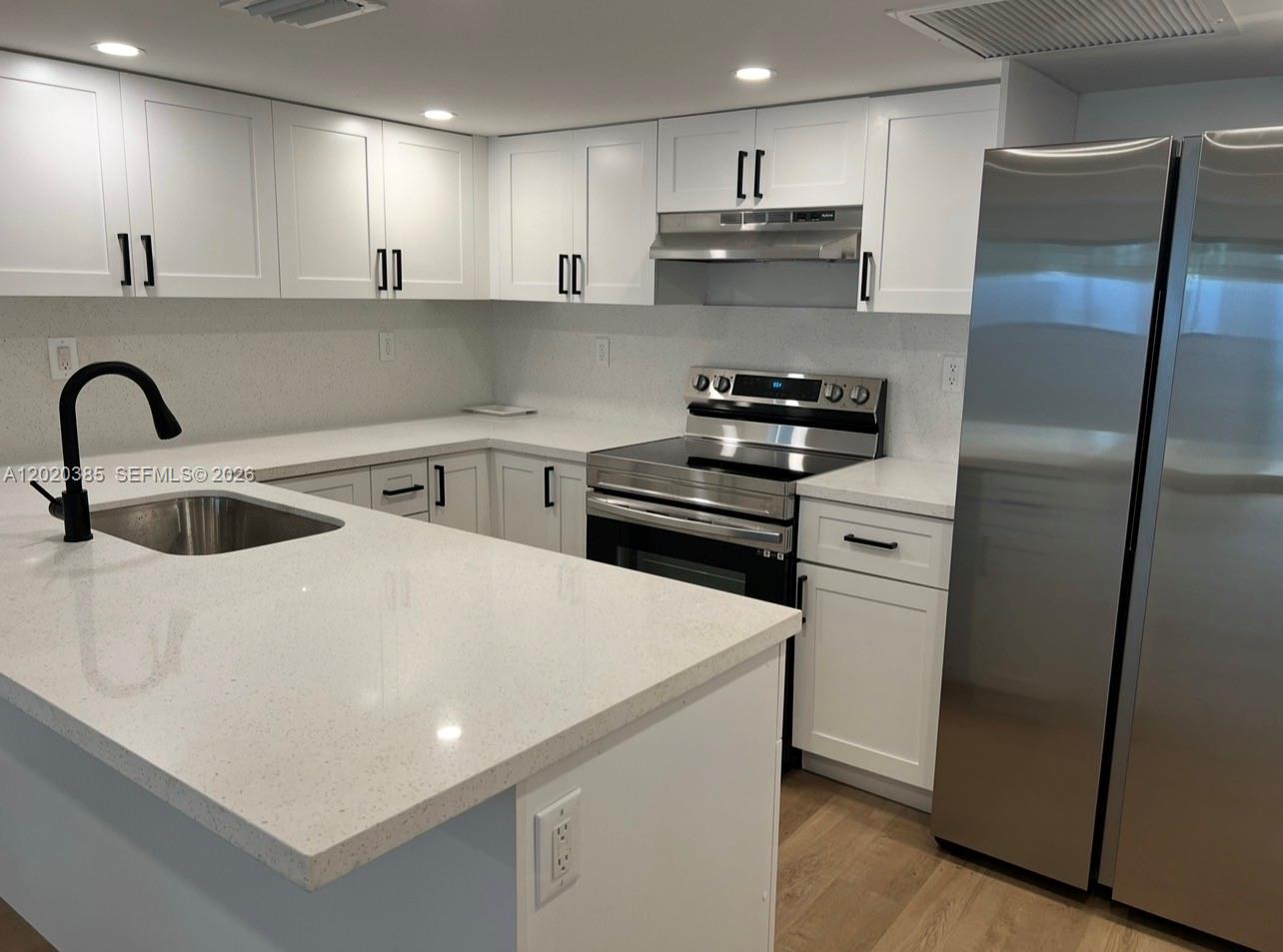 16349 Ravenwood Pl #16349, Miami Lakes FL 33014