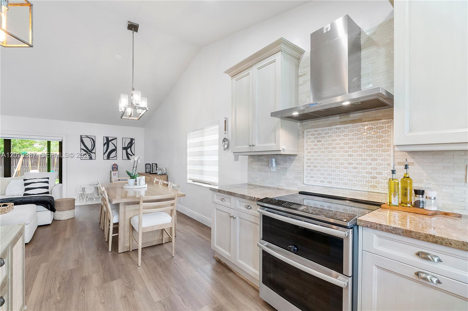 5121 NW 87th Ave, Lauderhill FL 33351