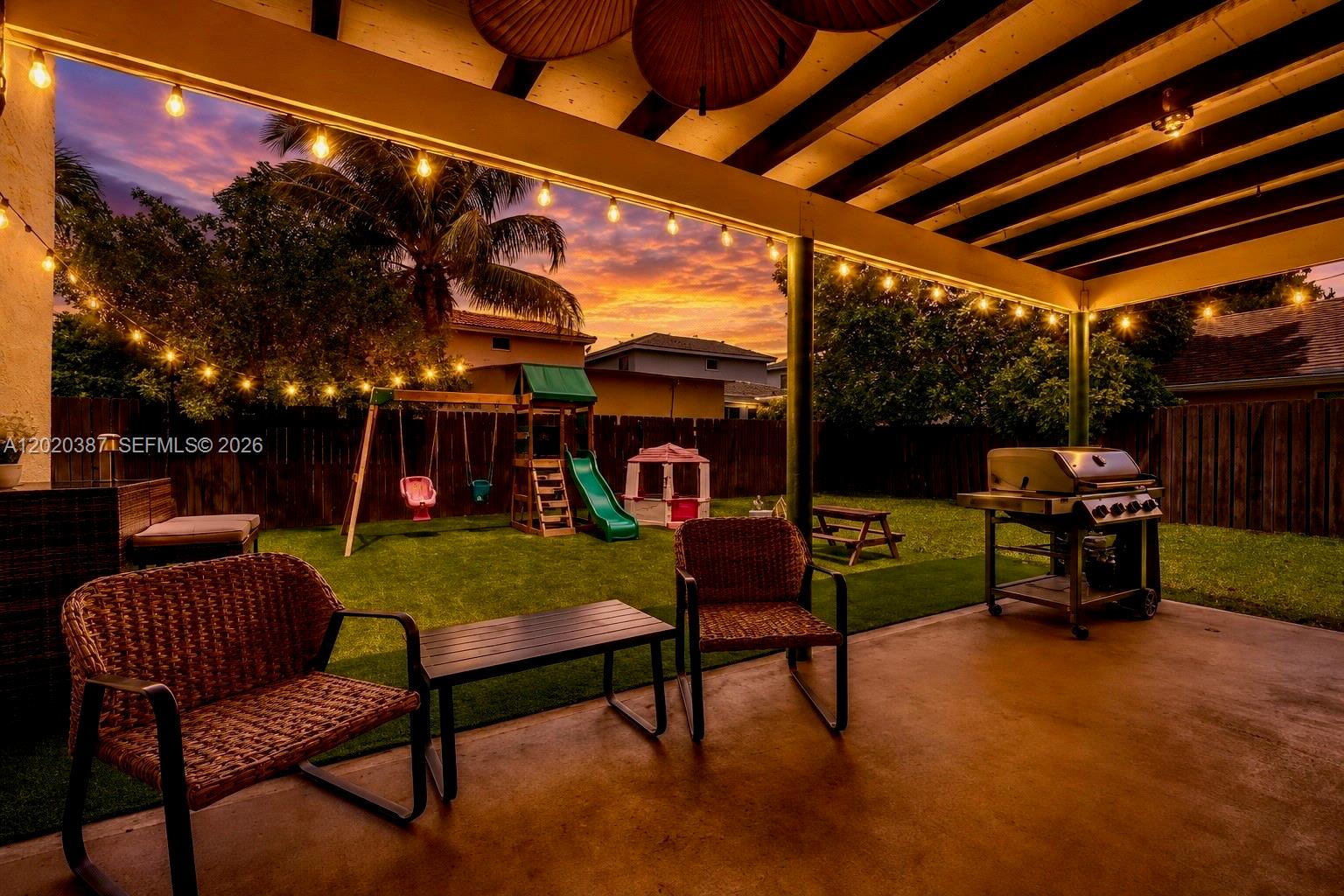 5121 NW 87th Ave, Lauderhill FL 33351