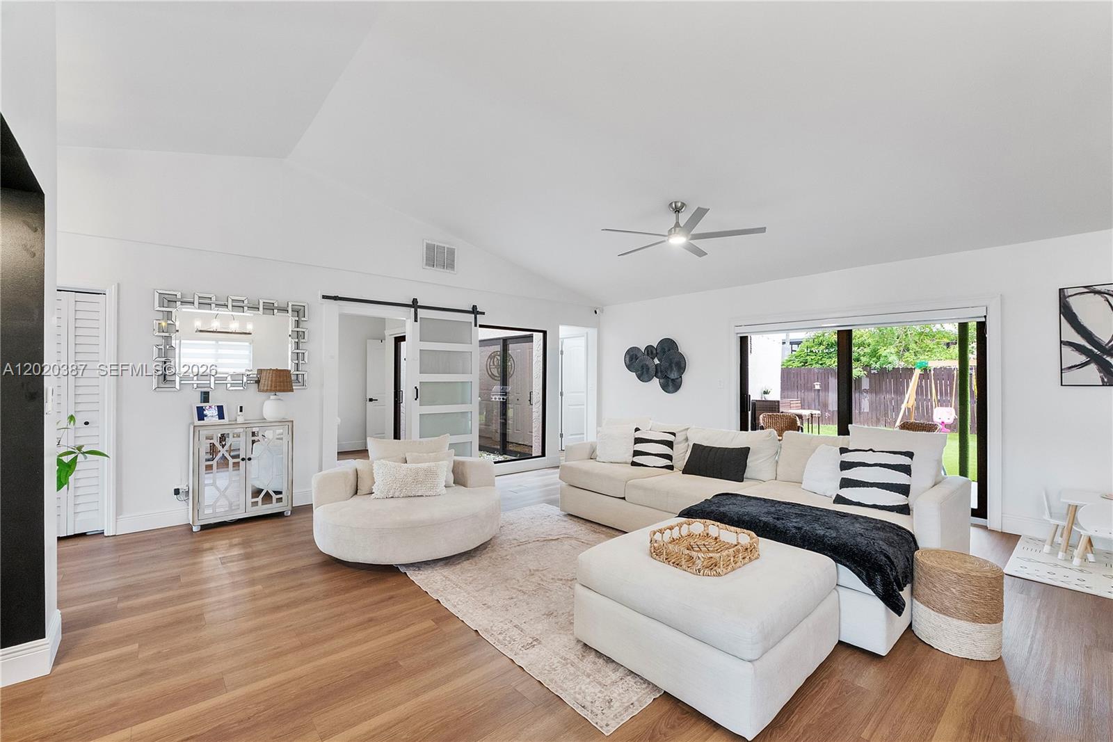 5121 NW 87th Ave, Lauderhill FL 33351