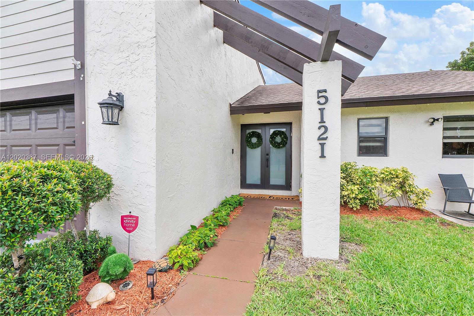 5121 NW 87th Ave, Lauderhill FL 33351
