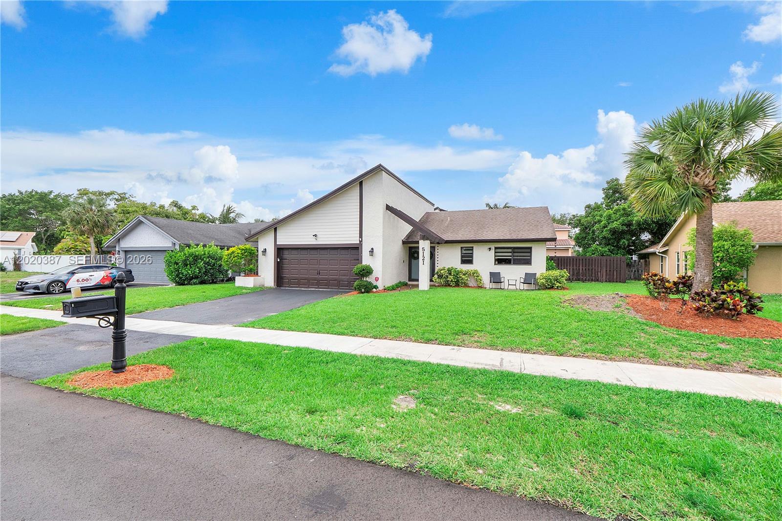 5121 NW 87th Ave, Lauderhill FL 33351
