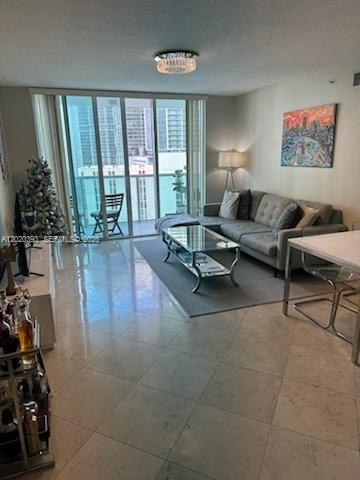 Miami FL 33131 - A12020393