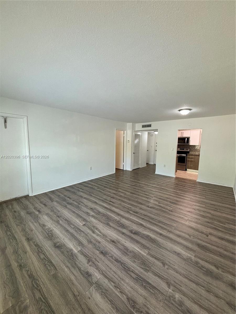 7470 Miami Lakes Dr #B208, Miami Lakes FL 33014