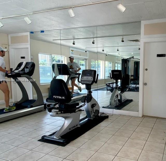 7470 Miami Lakes Dr #B208, Miami Lakes FL 33014