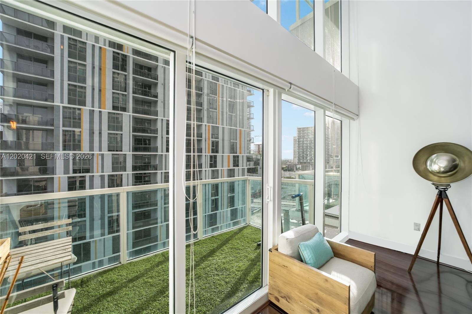41 SE 5th St #704, Miami FL 33131