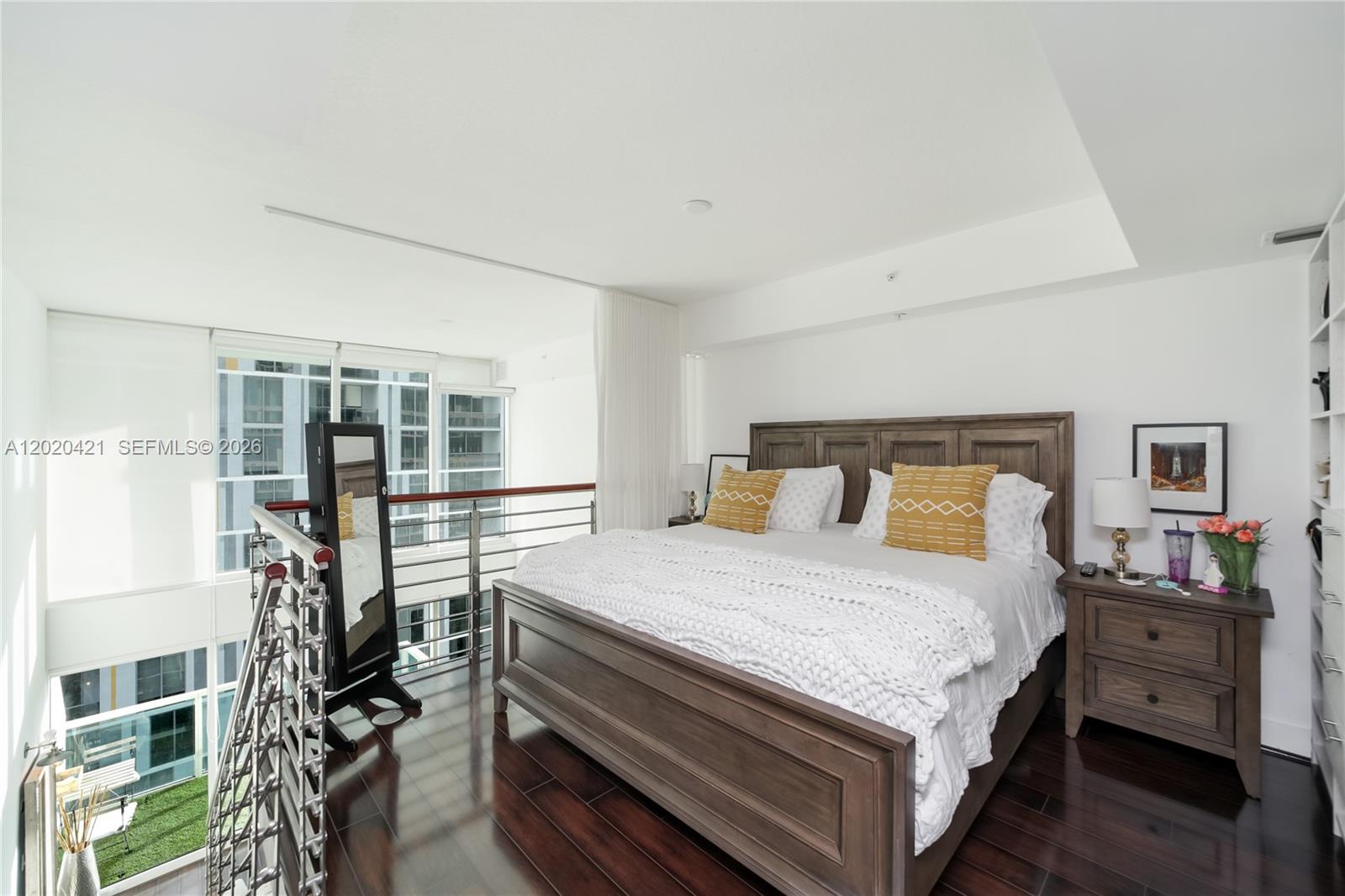 41 SE 5th St #704, Miami FL 33131