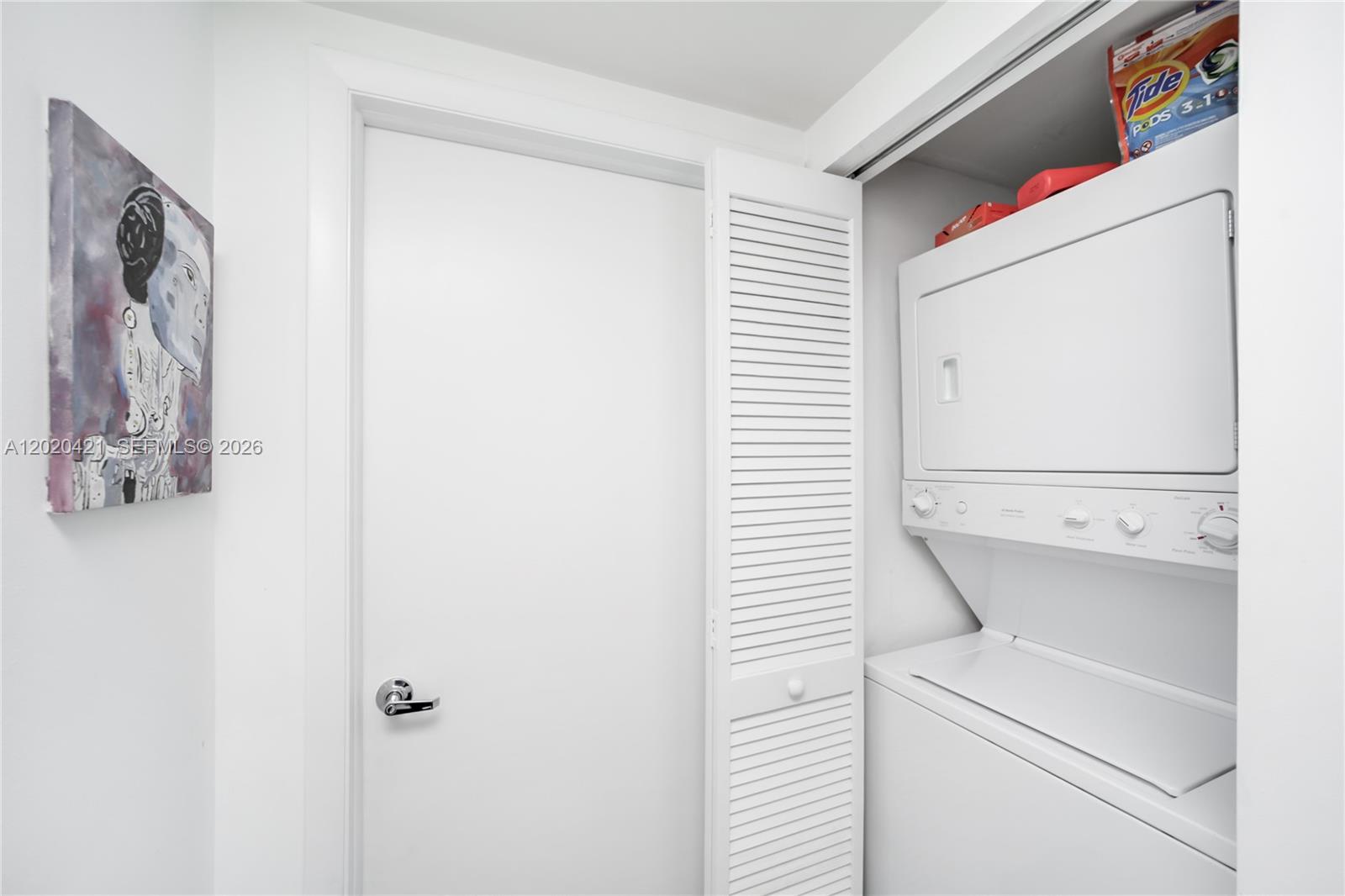 41 SE 5th St #704, Miami FL 33131