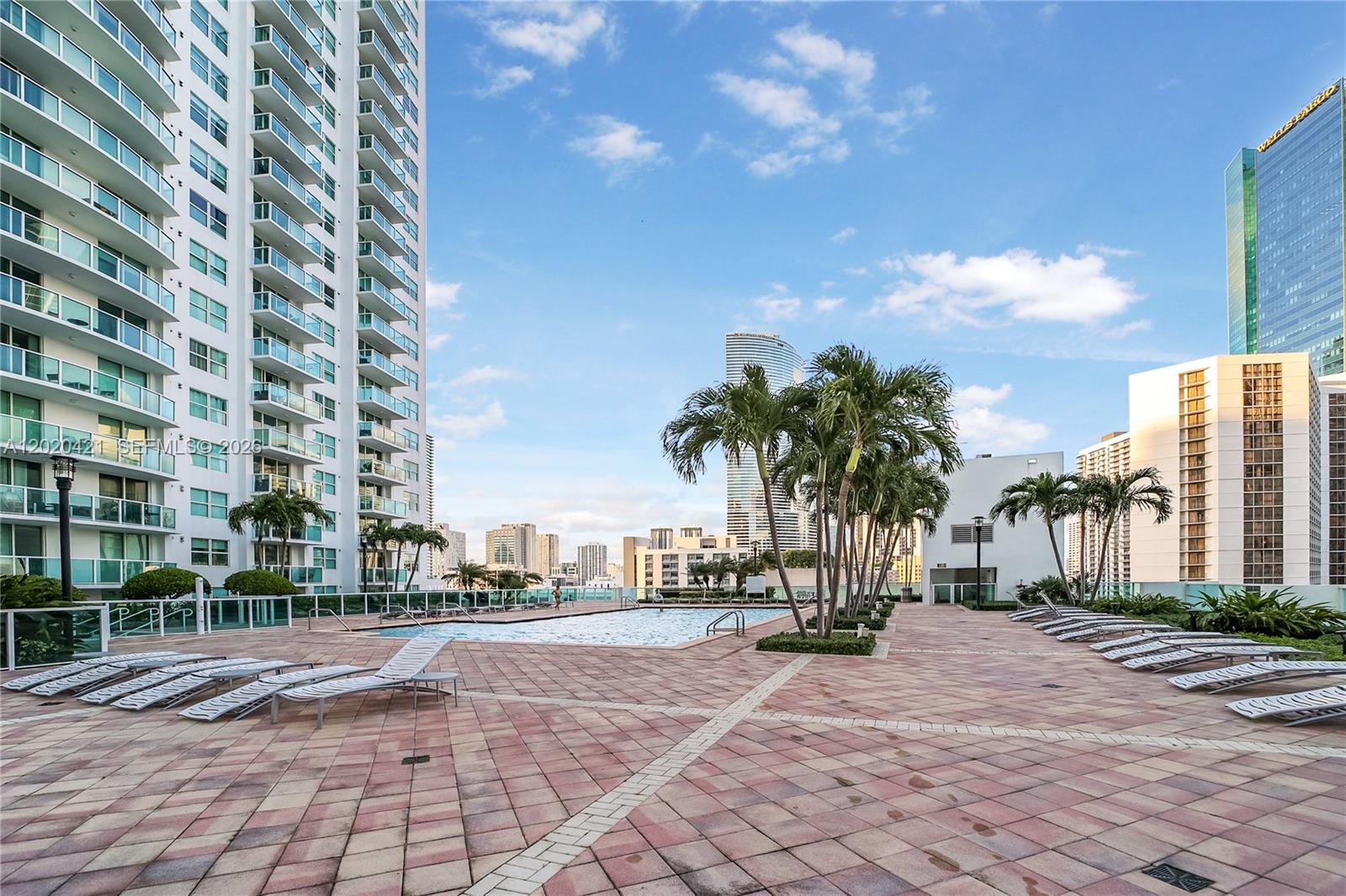 41 SE 5th St #704, Miami FL 33131