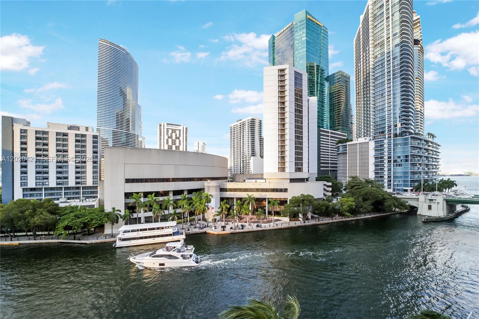 41 SE 5th St #704, Miami FL 33131