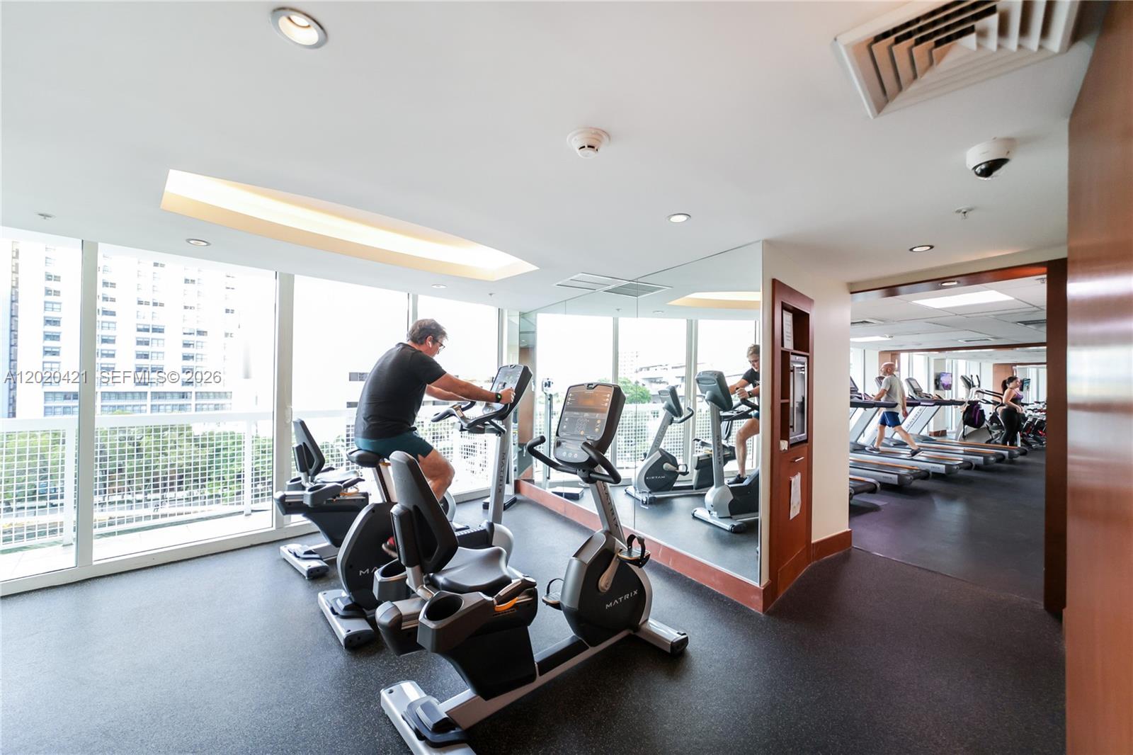 41 SE 5th St #704, Miami FL 33131