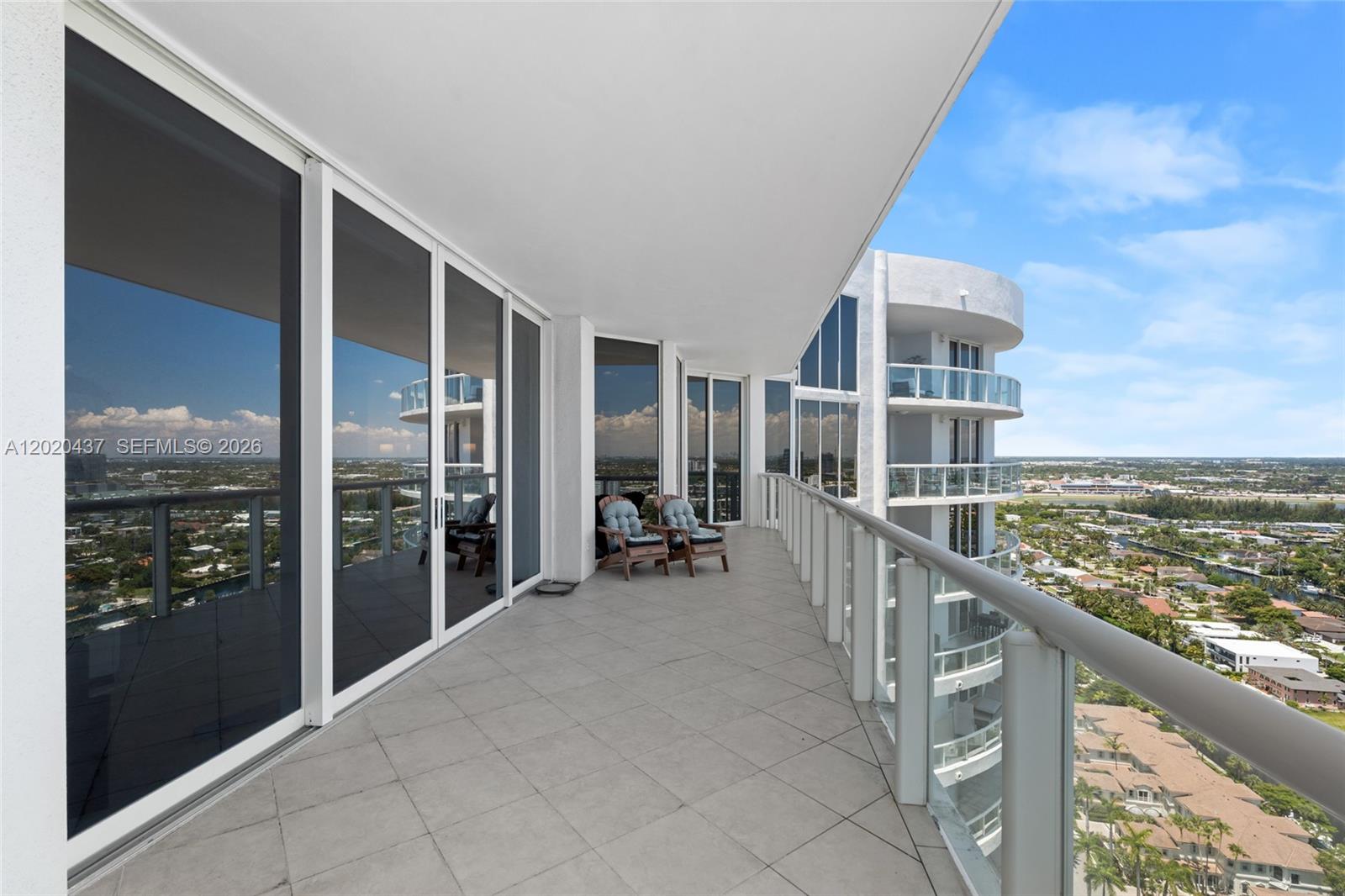 21200 Point Pl #2802, Aventura FL 33180