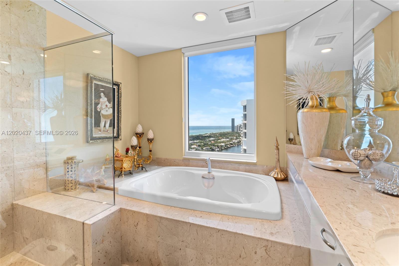21200 Point Pl #2802, Aventura FL 33180