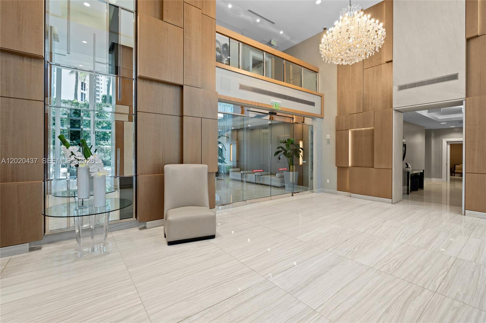 21200 Point Pl #2802, Aventura FL 33180