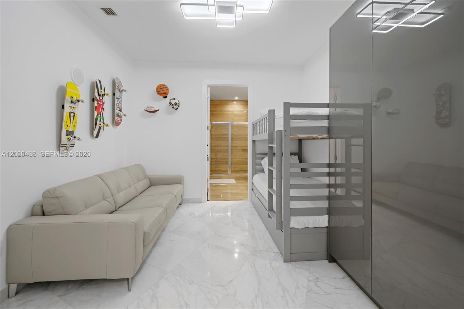 15901 Collins Ave #4103, Sunny Isles Beach FL 33160