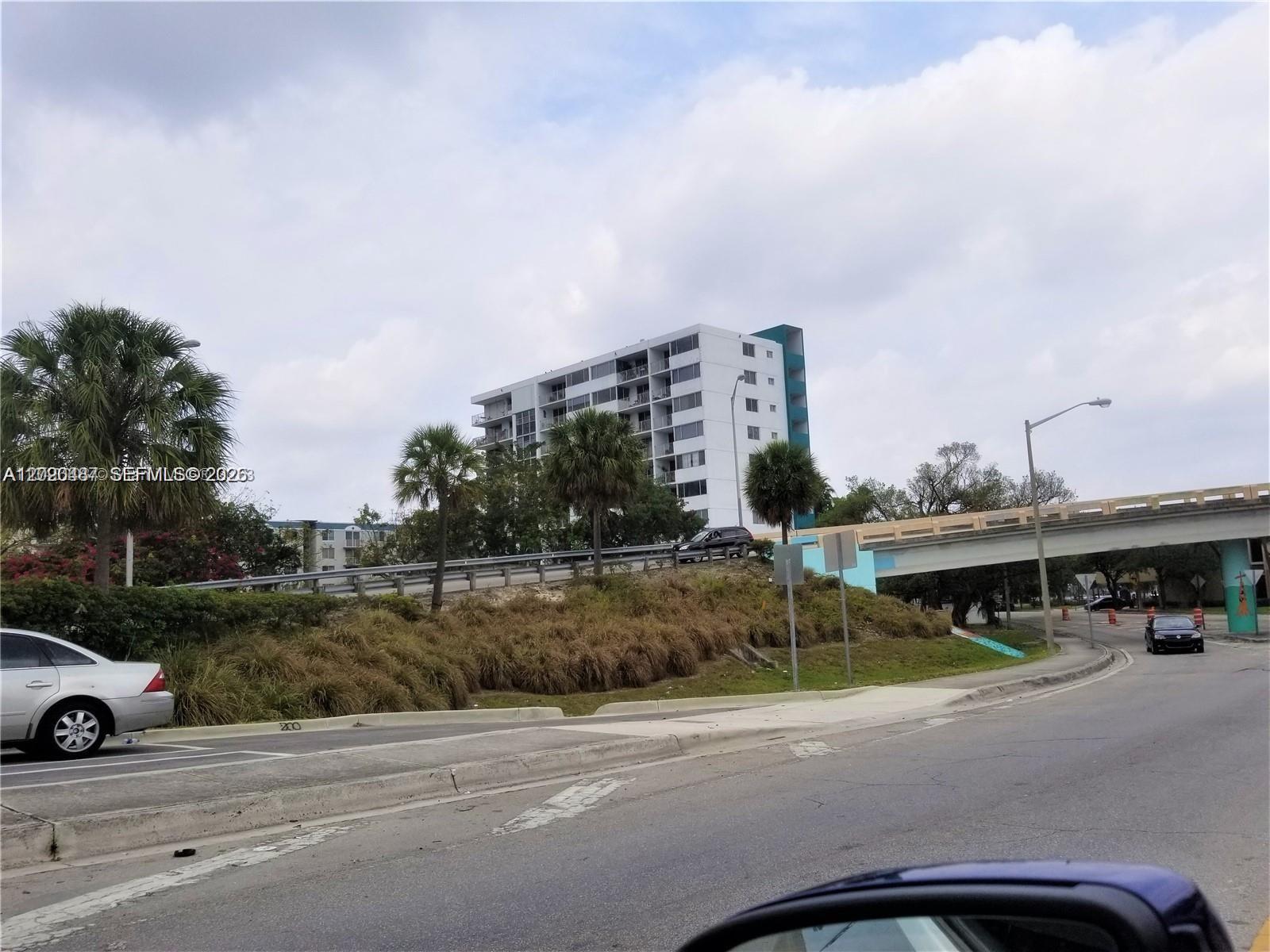 1700 N River Dr #1009, Miami FL 33125