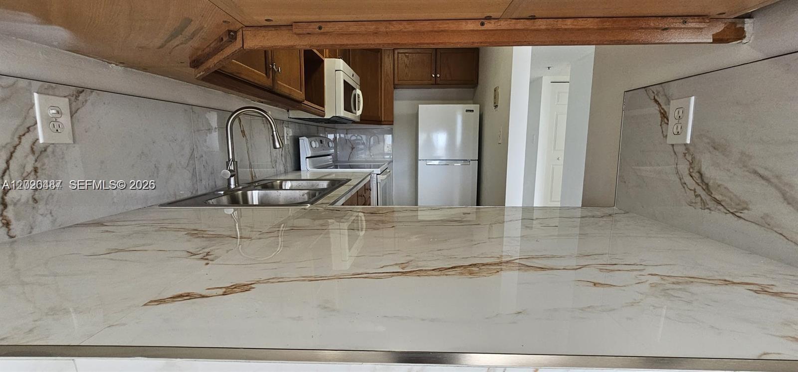 1700 N River Dr #1009, Miami FL 33125