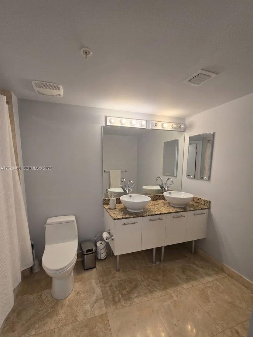 41 SE 5th St #815, Miami FL 33131