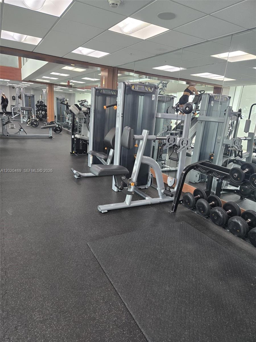 41 SE 5th St #815, Miami FL 33131