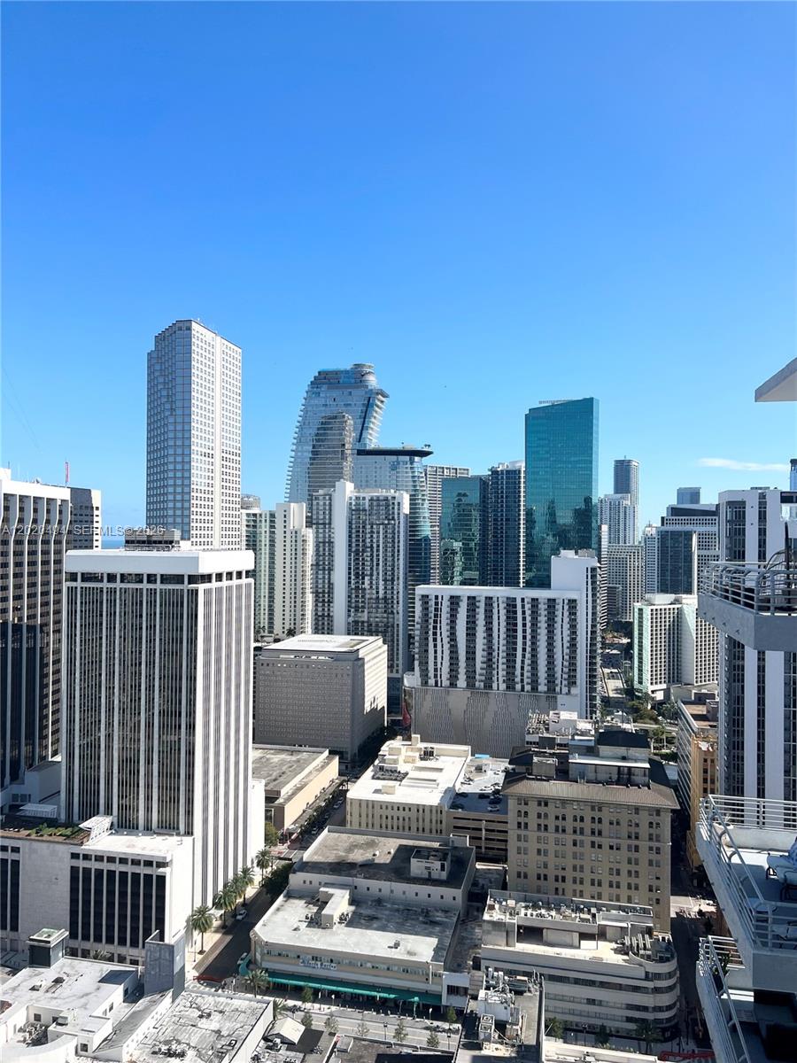 133 NE 2 AV #710, Miami FL 33132
