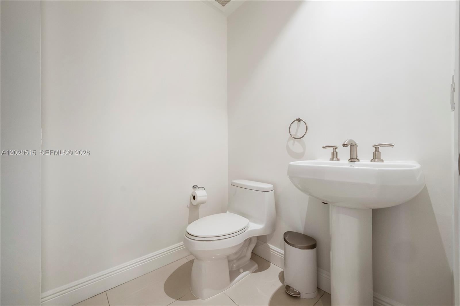 901 Brickell Key Blvd #609, Miami FL 33131