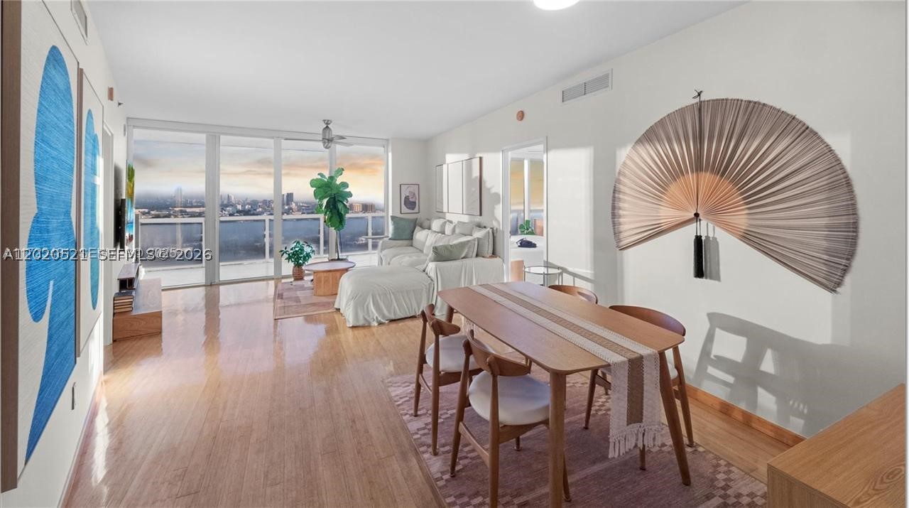 450 Alton Rd #2810, Miami Beach FL 33139