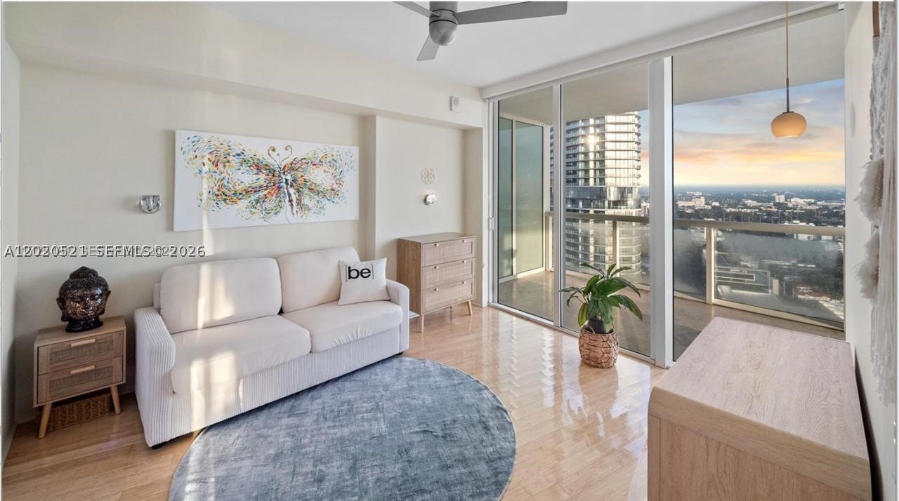 450 Alton Rd #2810, Miami Beach FL 33139