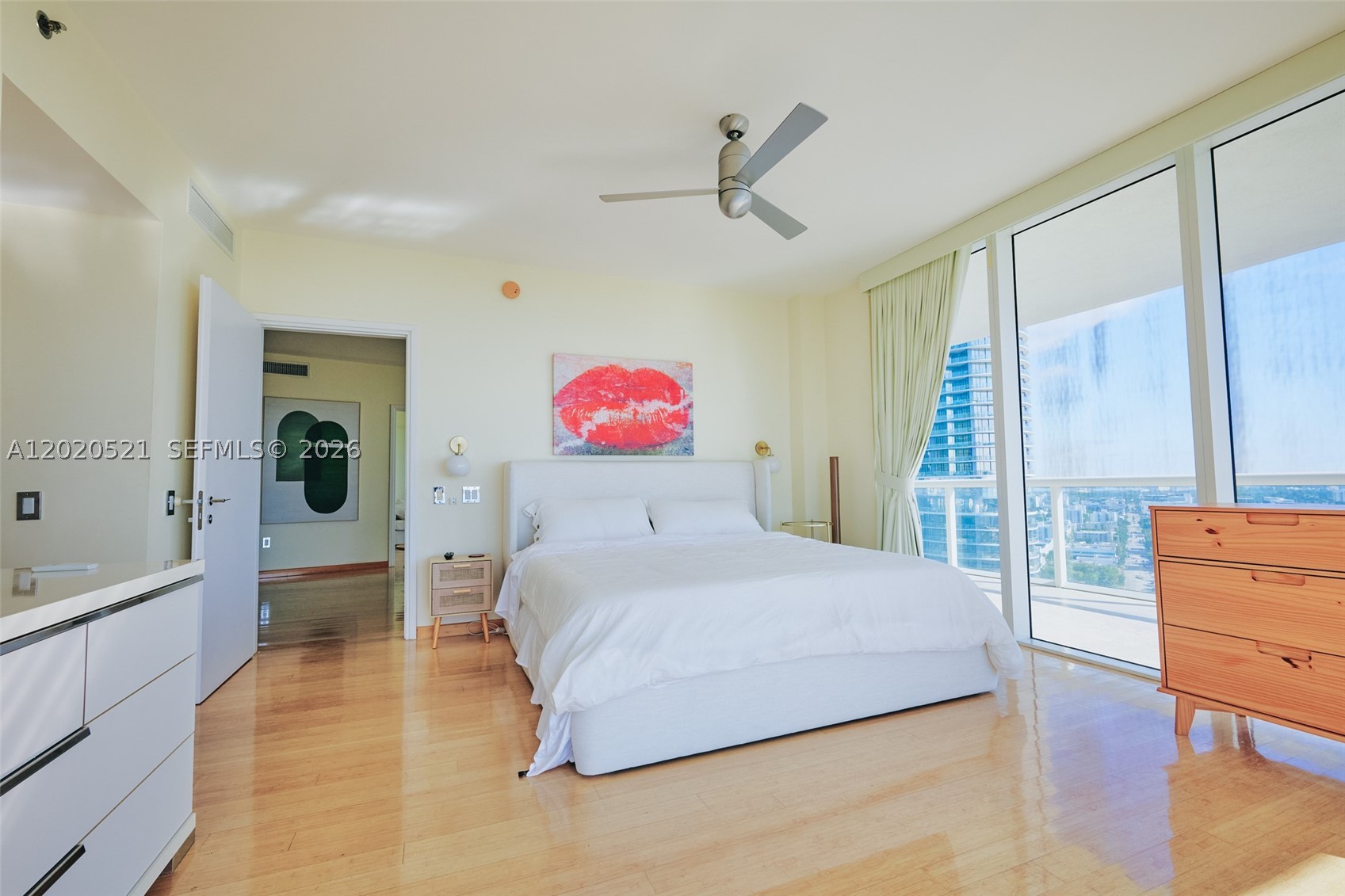 450 Alton Rd #2810, Miami Beach FL 33139