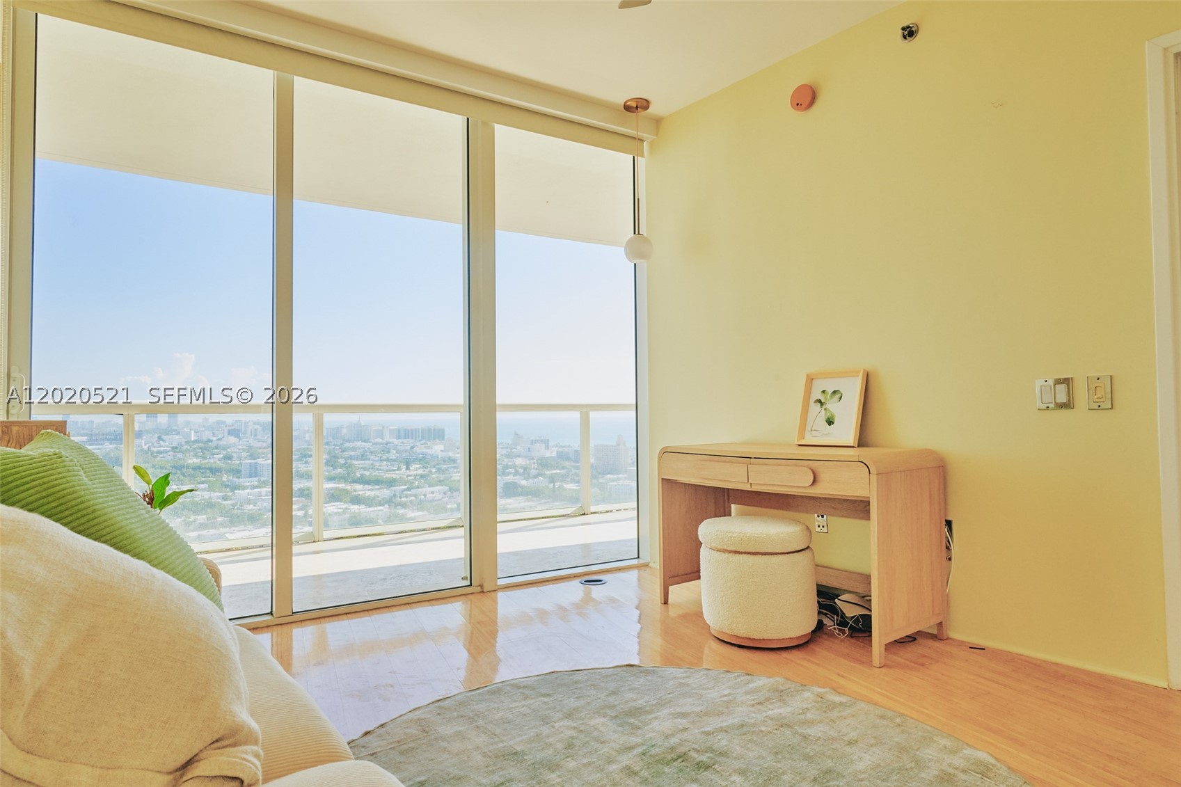 450 Alton Rd #2810, Miami Beach FL 33139