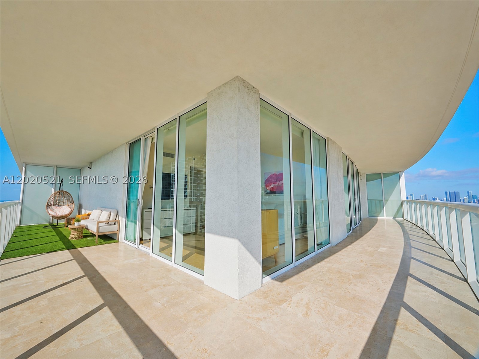 450 Alton Rd #2810, Miami Beach FL 33139