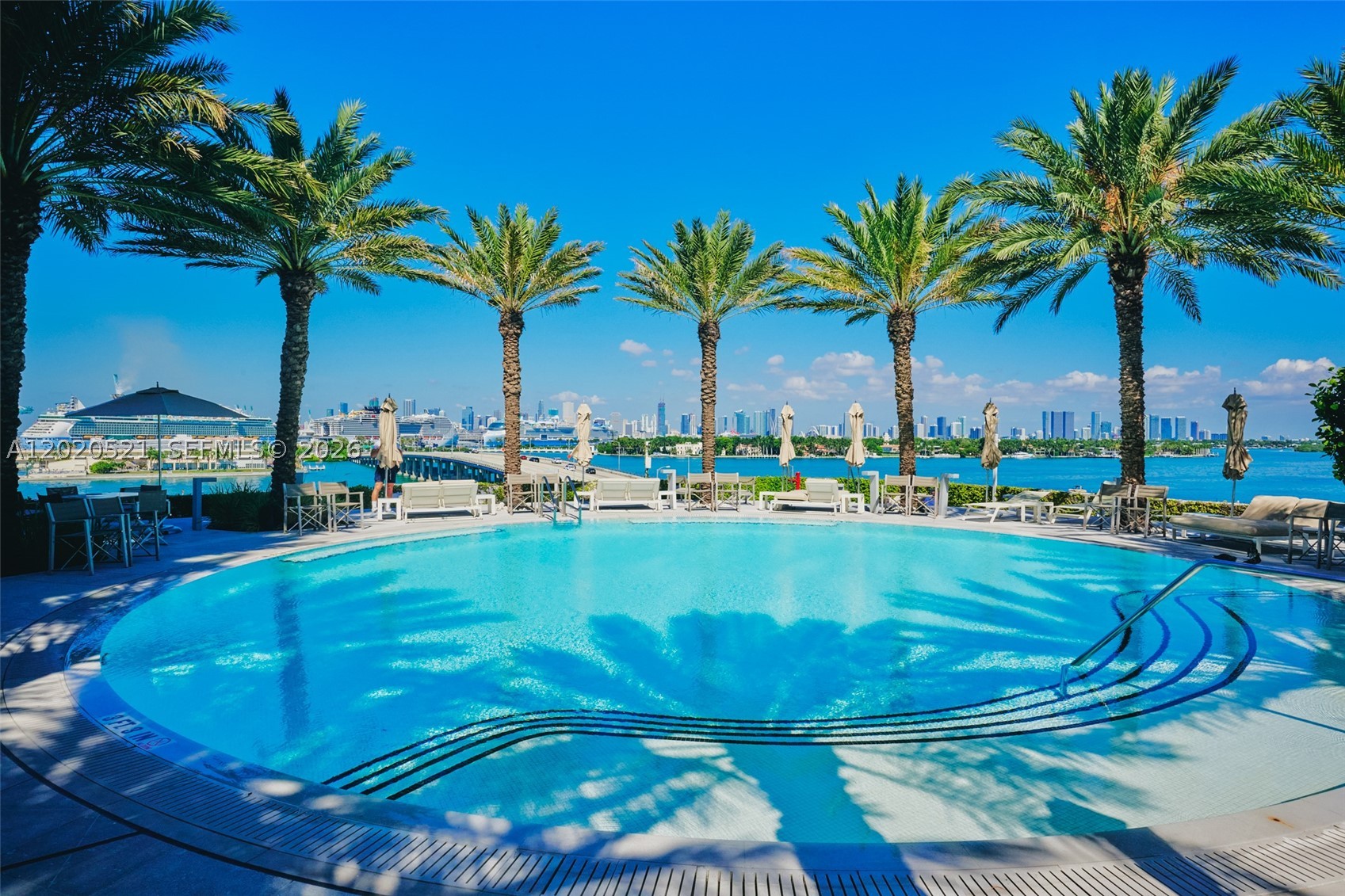 450 Alton Rd #2810, Miami Beach FL 33139