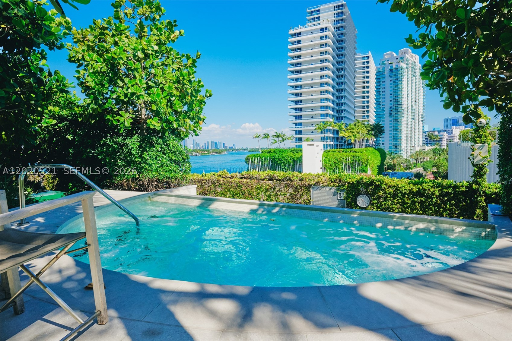 450 Alton Rd #2810, Miami Beach FL 33139