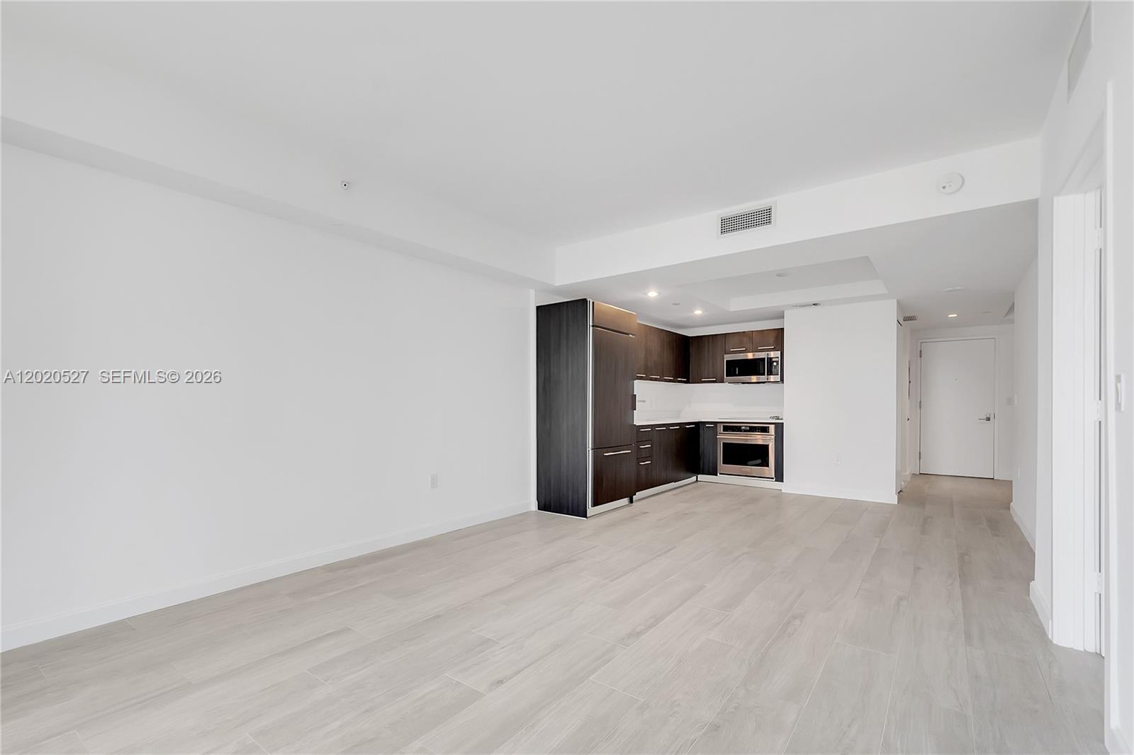45 SW 9th St #2105, Miami FL 33130