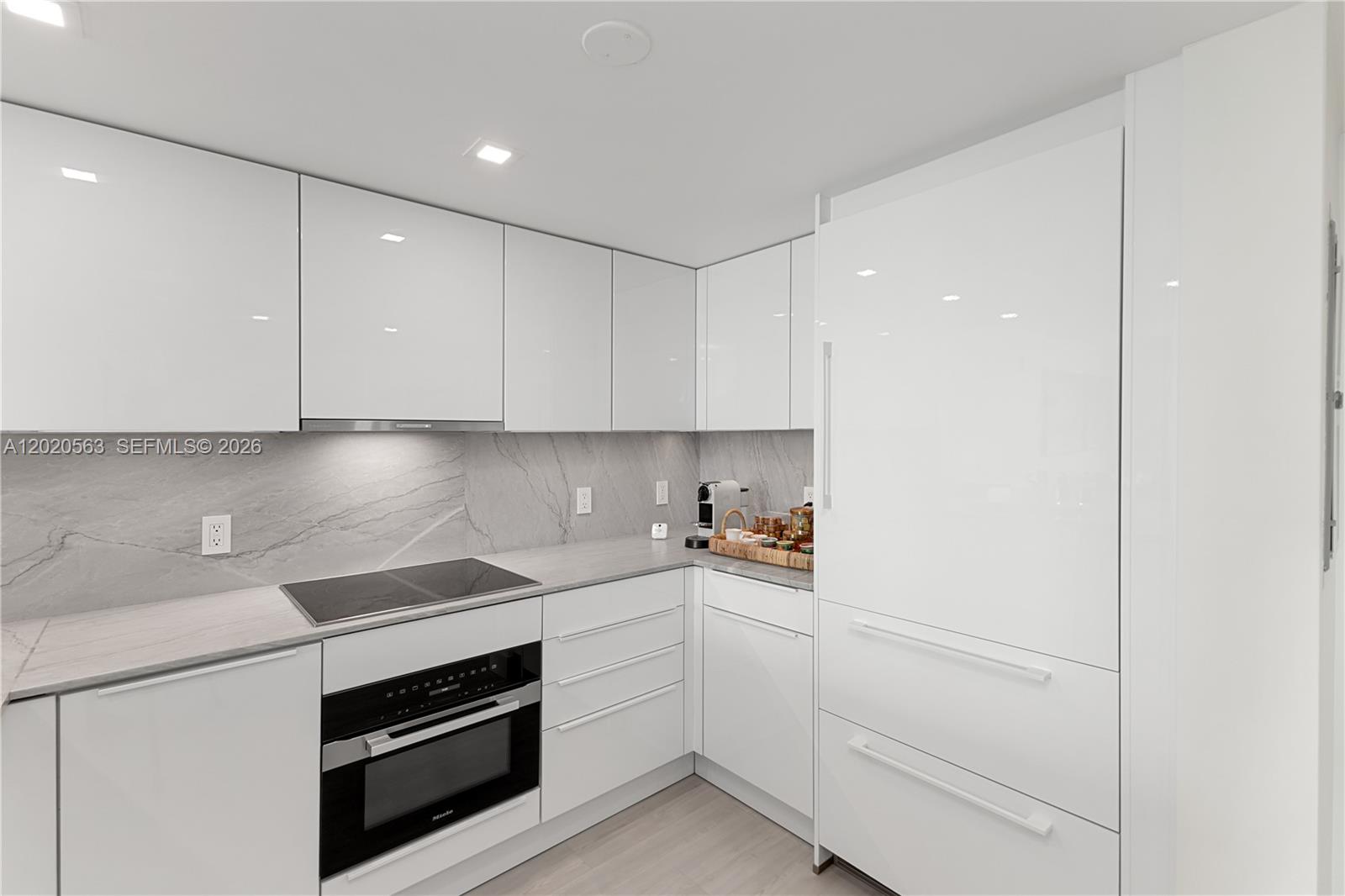 2101 NE Brickell Ave #2302, Miami FL 33129