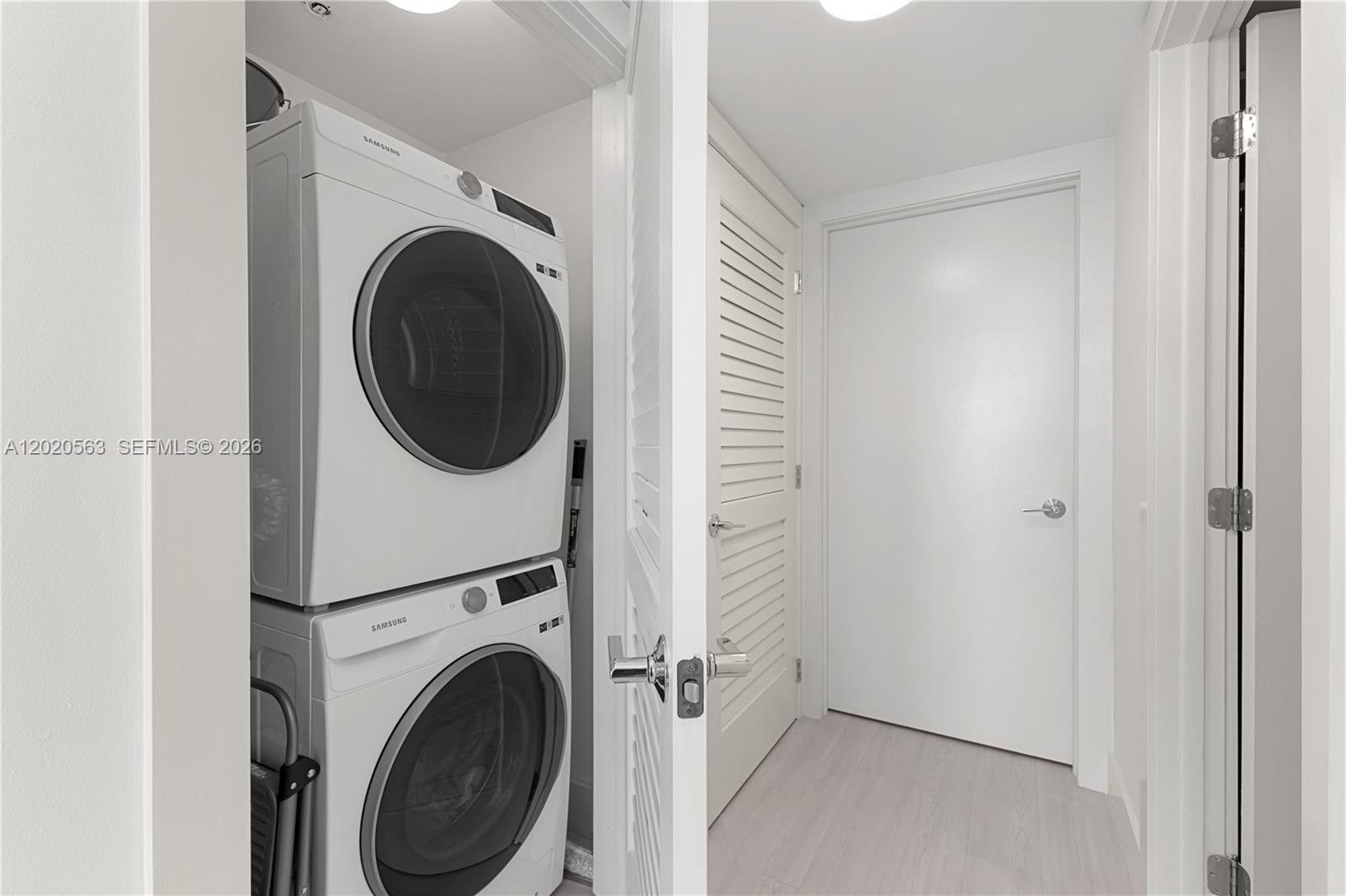 2101 NE Brickell Ave #2302, Miami FL 33129