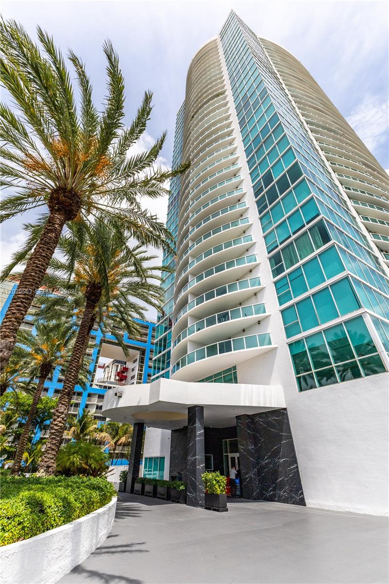 2101 NE Brickell Ave #2302, Miami FL 33129