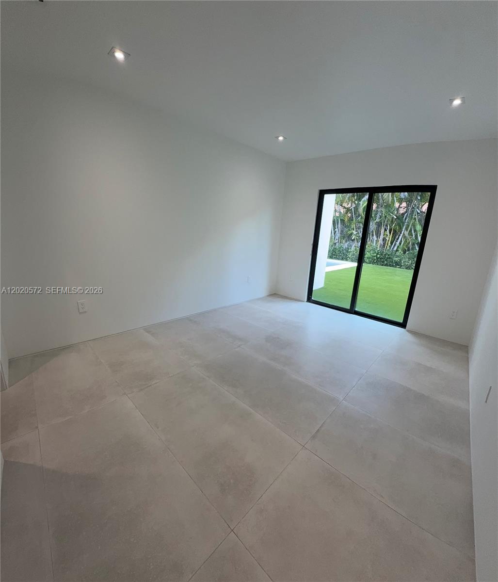 439 Hardee Rd, Coral Gables FL 33146
