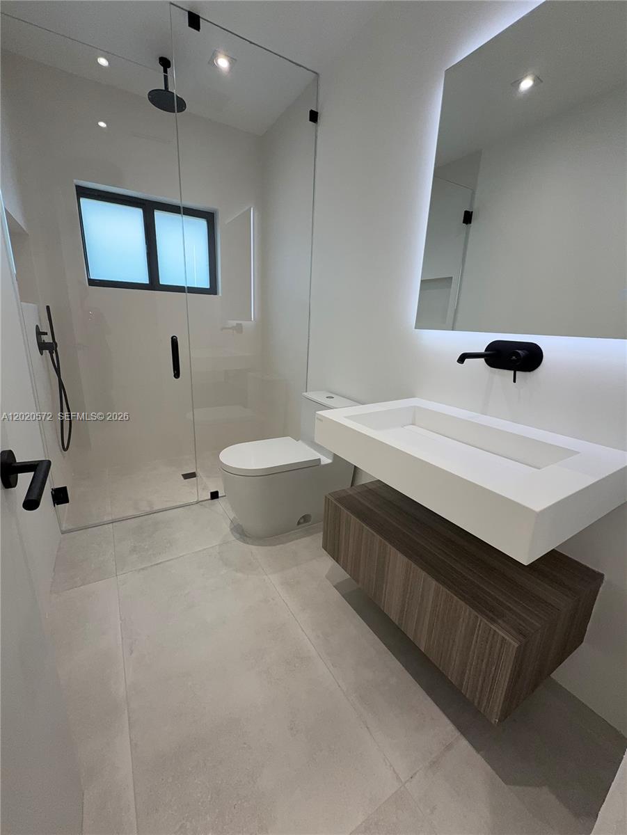 439 Hardee Rd, Coral Gables FL 33146