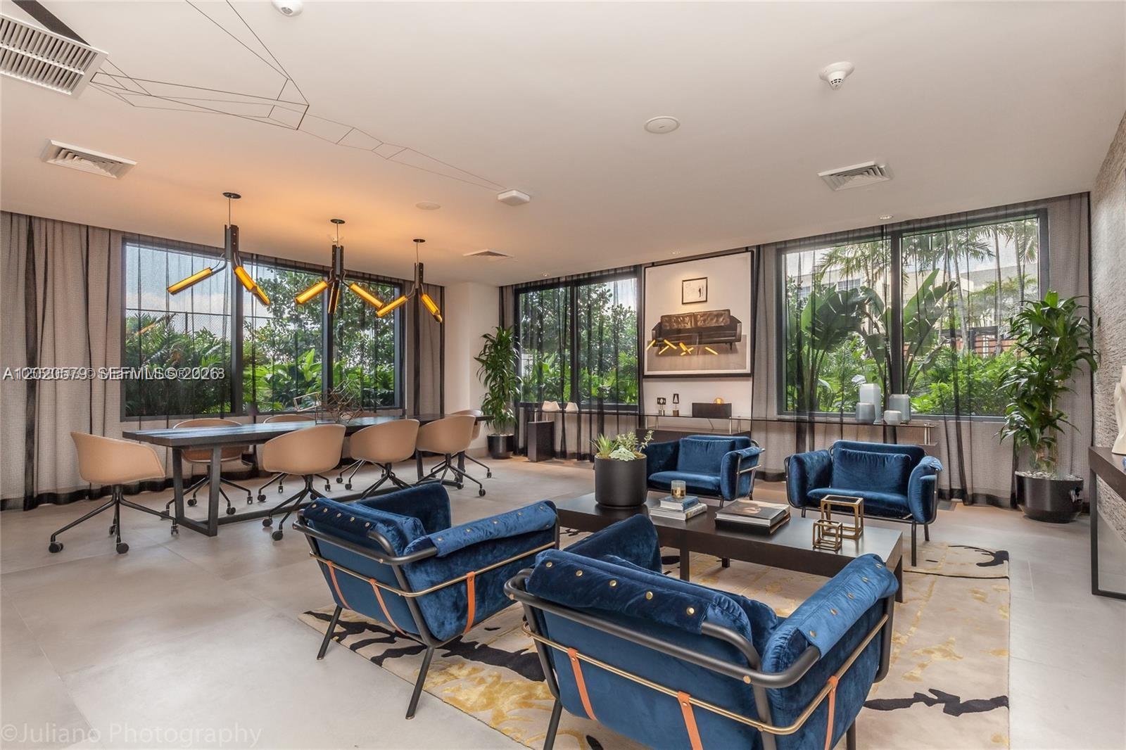 121 NE 34th St #1007, Miami FL 33137