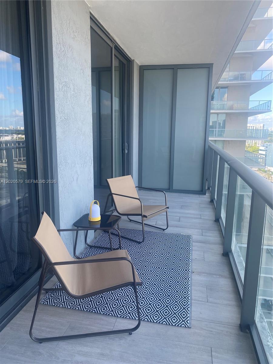 121 NE 34th St #1007, Miami FL 33137