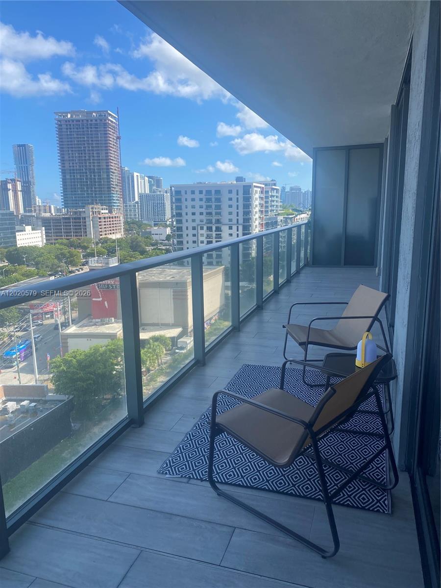 121 NE 34th St #1007, Miami FL 33137