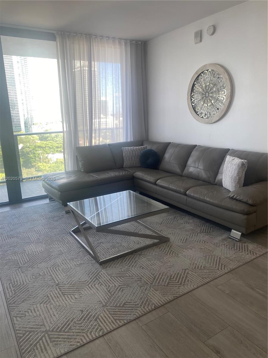121 NE 34th St #1007, Miami FL 33137