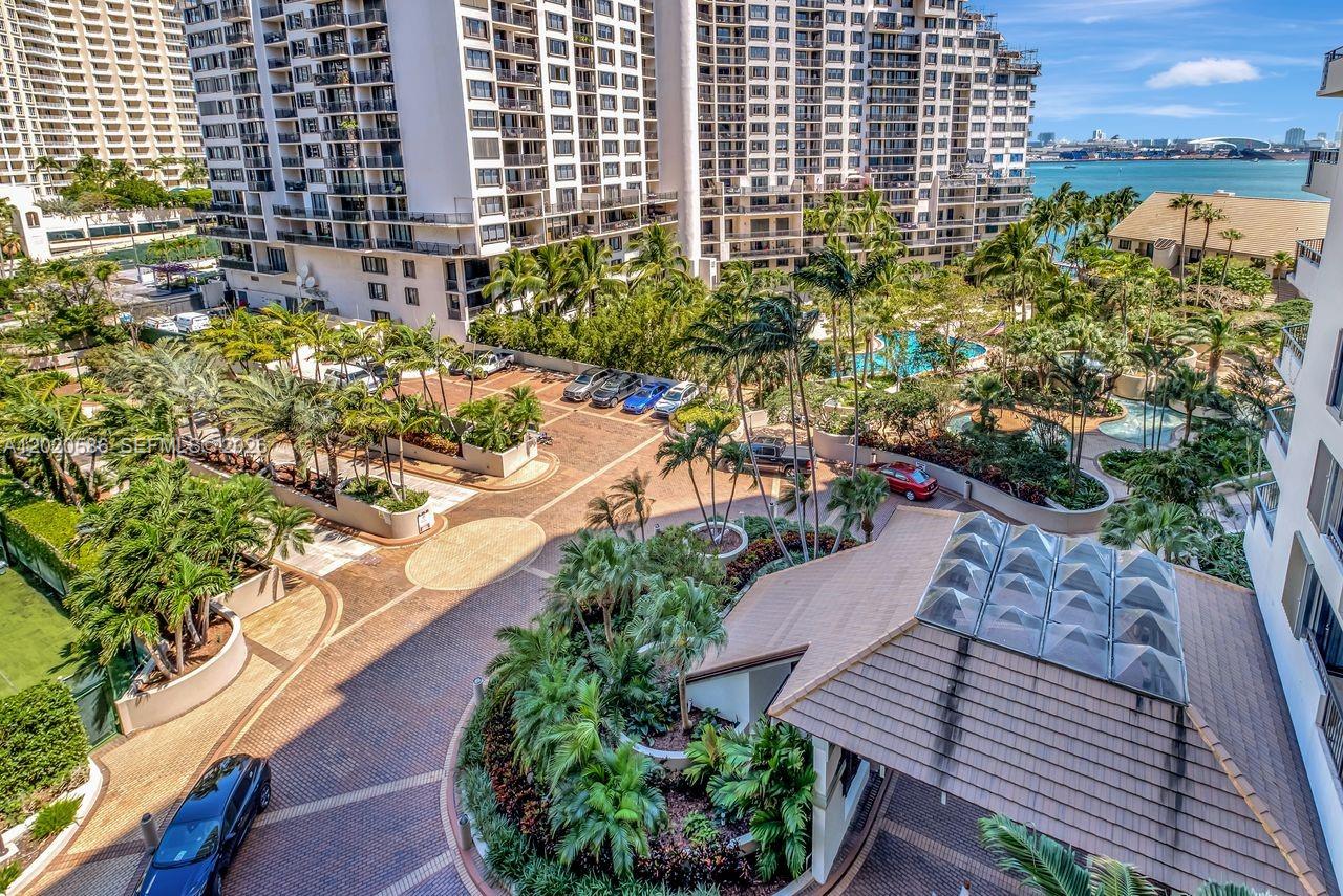520 Brickell Key Dr #A914, Miami FL 33131
