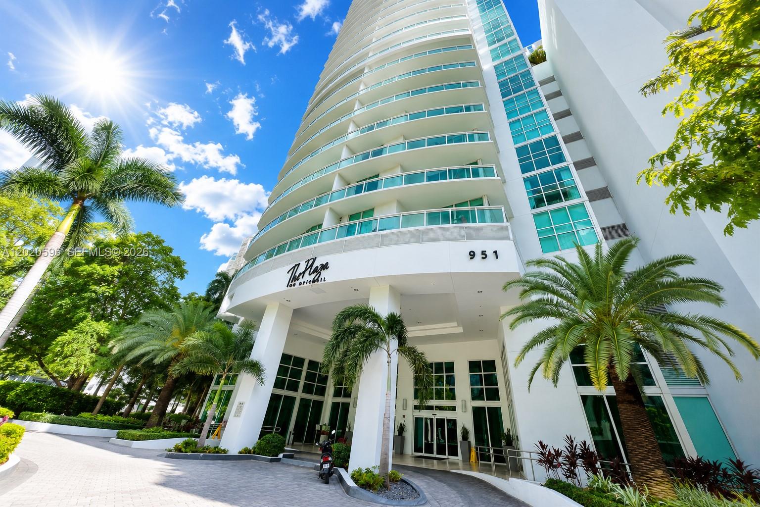 951 Brickell Ave #3501, Miami FL 33131