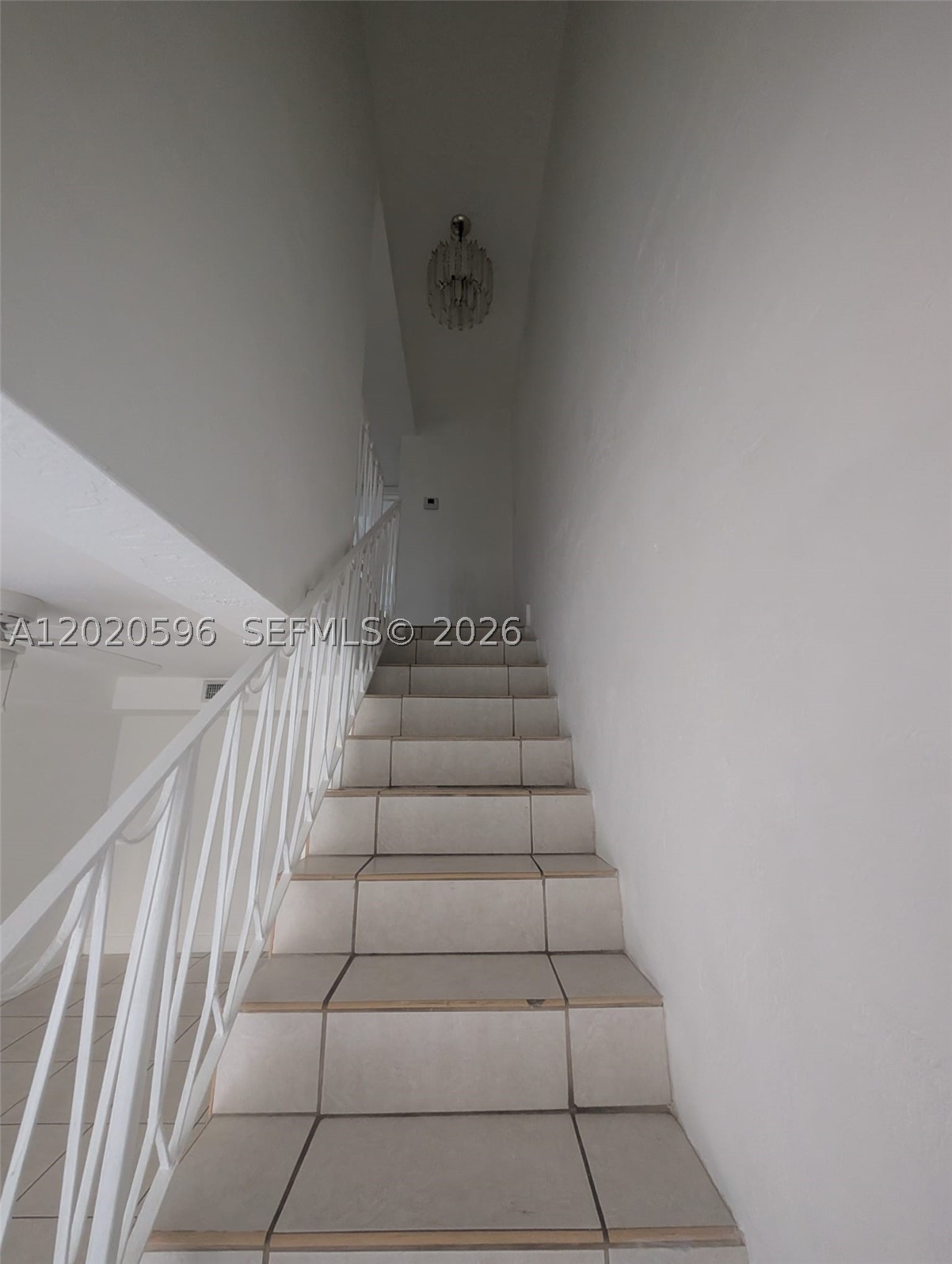 465 Swallow Dr #9, Miami Springs FL 33166